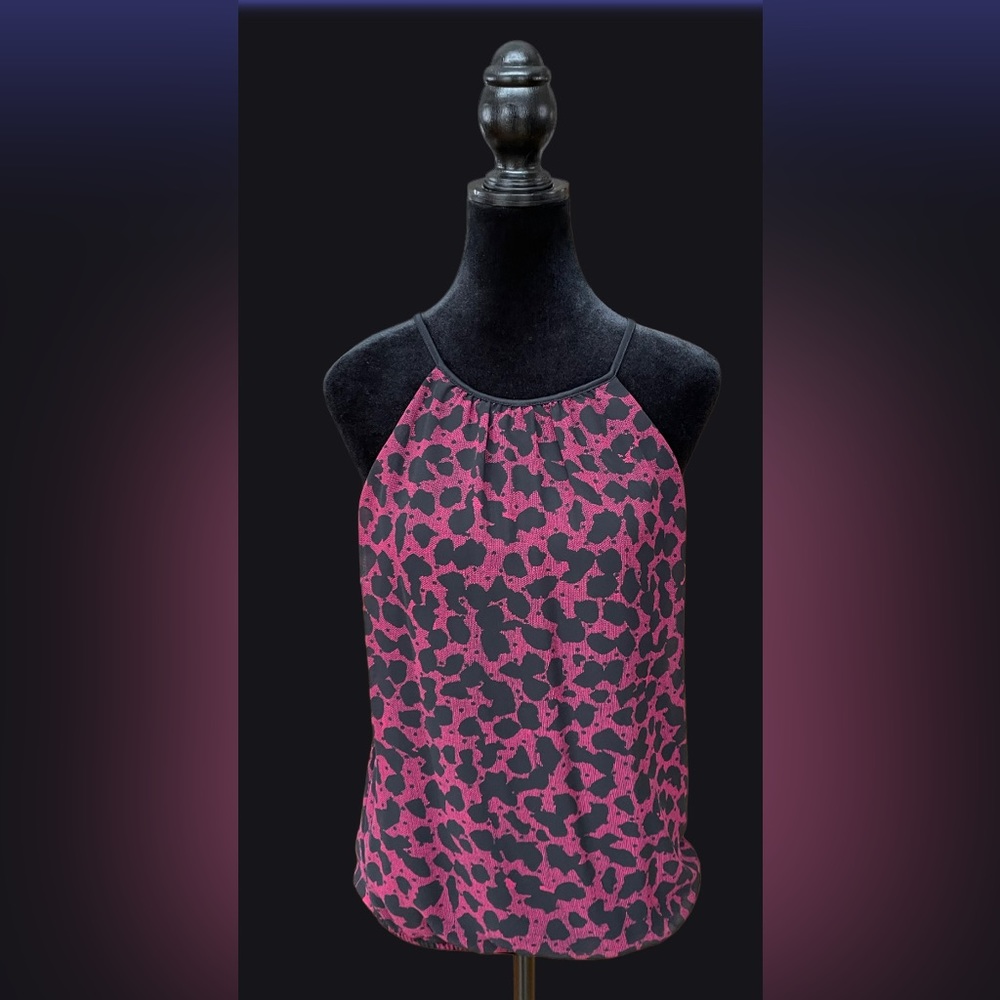 Express: Halter Top - Picture 2 of 16